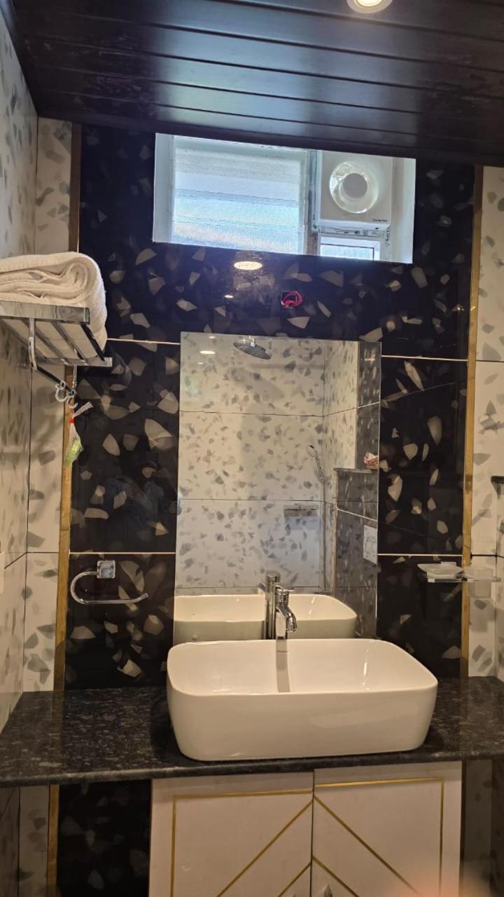 Silver Oak Resorts Yedapalli Kültér fotó